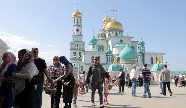 Putin anuncia un breve alto al fuego con ocasión de la Pascua ortodoxa
