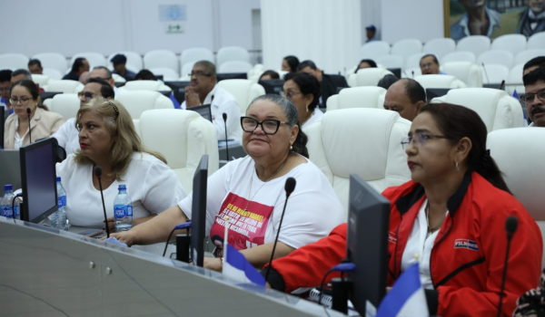Asamblea aprueba otra ley para tratar de cambiarle el significado a abril
