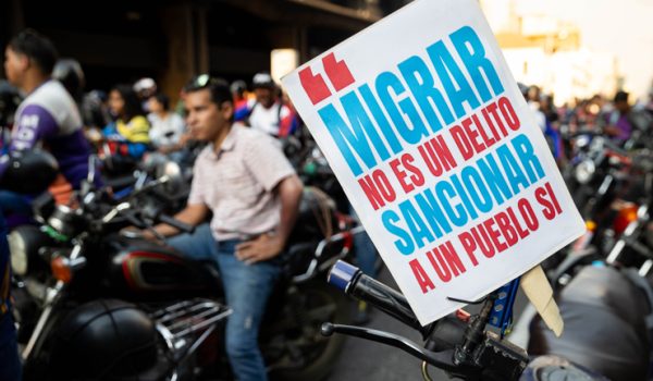 El gobierno de Trump usa sistema de puntos para el envío de migrantes a El Salvador