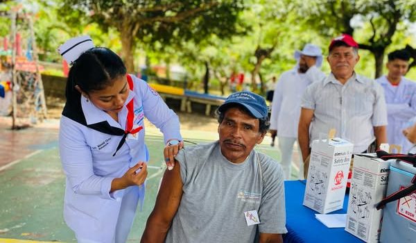 Rusia y Nicaragua se preparan para “probar” vacuna contra el dengue