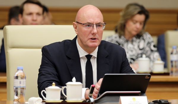 «Rusia siempre estará con Cuba», afirma el vice primer ministro ruso Dmitri Chernishenko