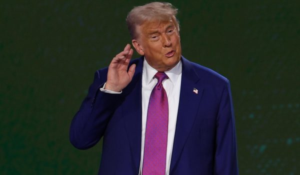 Trump anuncia el levantamiento de sanciones a Siria