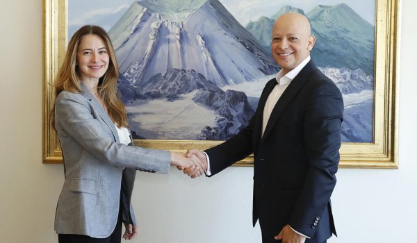 Intel y Softtek refuerzan su alianza tecnológica con foco en la inteligencia artificial