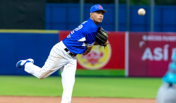 Junior Téllez empata una marca histórica en el beisbol nacional