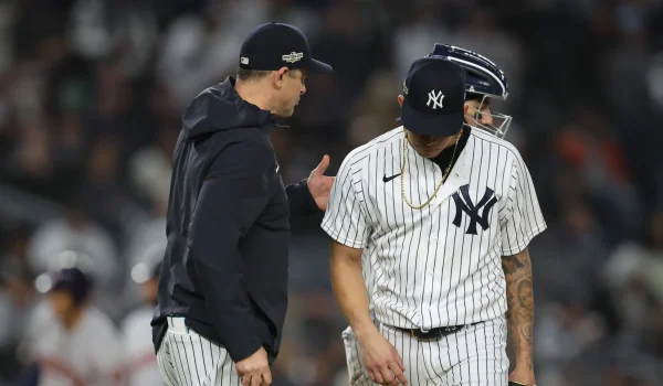 Jonathan Loáisiga es atacado por los Marineros y vuelve a mostrarse vulnerable