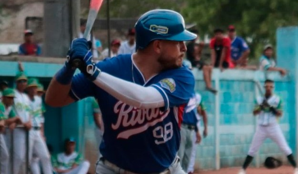 Artillero rivense Luis Montealto rompe un singular récord de jonrones en el Pomares