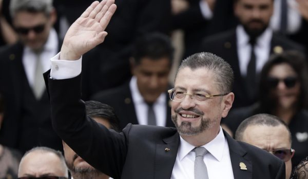 Chaves cumple tres años de Gobierno en Costa Rica, marcado por la economía y confrontación