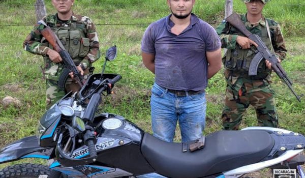 Ejército atrapa a sujeto buscado por asesinato de mujer en San Miguelito