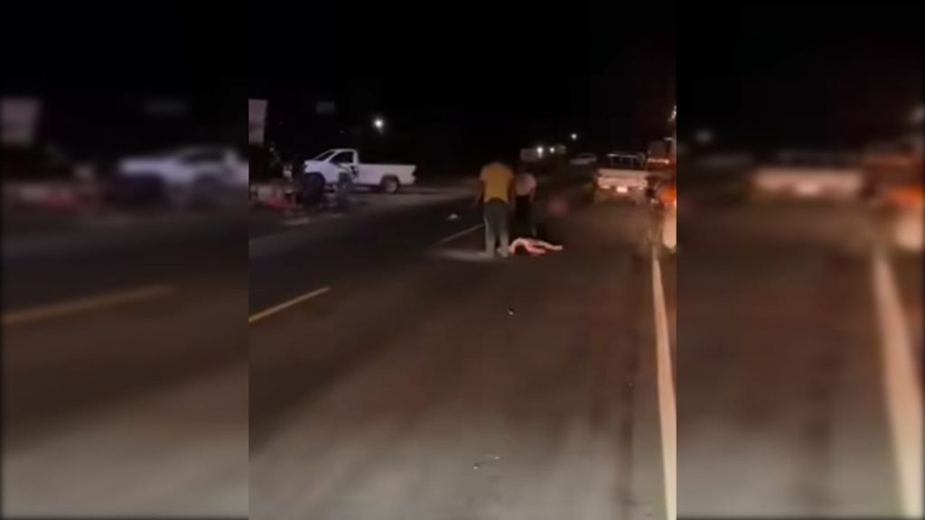 Sobre la vía quedó el cuerpo de unas dos víctimas del accidente en el kilometro 93 carretera Sébaco- Ciudad Darío. LA PRENSA/ Redes sociales. 