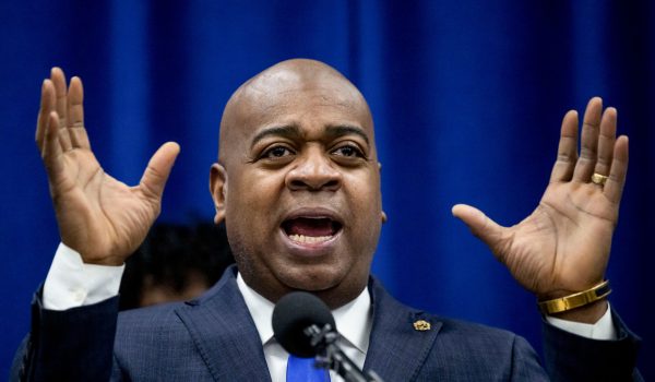 Ras Baraka, fue arrestado por agentes federales. LA PRENSA/Getty Images