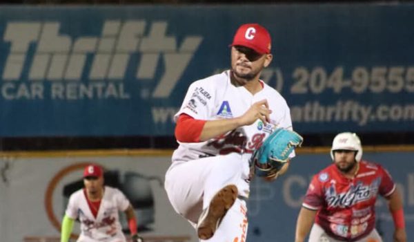 Fidencio Flores brilla en las semifinales de la Liga Mayor de Panamá
