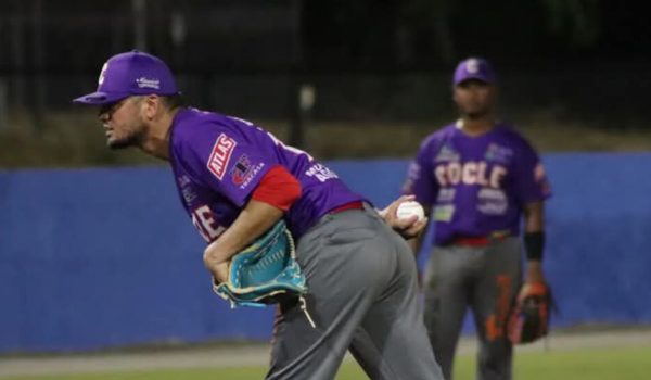 Fidencio Flores cae en un duelo monticular en las semifinales de la Liga Mayor de Panamá