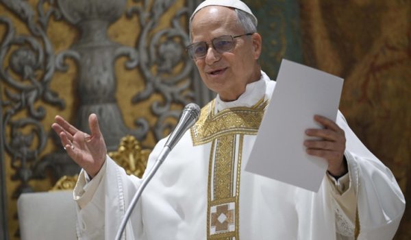 Los White Sox despejan la duda sobre el papa León XIV: «Hey Chicago, es hincha del Sox»