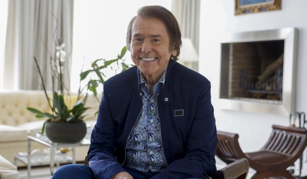 La Academia Latina de la Grabación nombra a Raphael ‘Persona del Año 2025’
