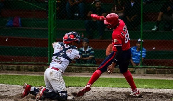 Los Dantos igualan récord de victorias en el Pomares