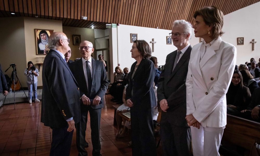Cristiana Chamorro recordó la transición pacífica que lideró su madre: del totalitarismo a la democracia, de la guerra a la paz, y de una economía estatizada a un modelo de apertura. Foto: LA PRENSA.