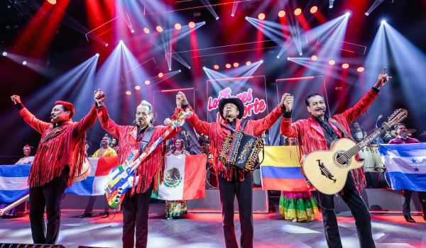 Rumor sobre la muerte de un integrante de Los Tigres del Norte enciende a los seguidores