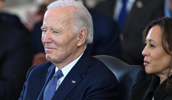 Cáncer de Joe Biden se extiende a los huesos