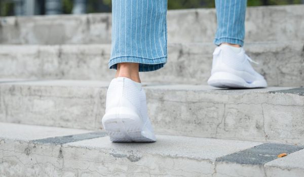 Los beneficios para el cuerpo y la mente de subir escaleras como parte de tu rutina diaria