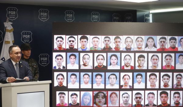 Desarticulan pandilla estudiantil en formación con detención de 46 jóvenes en El Salvador