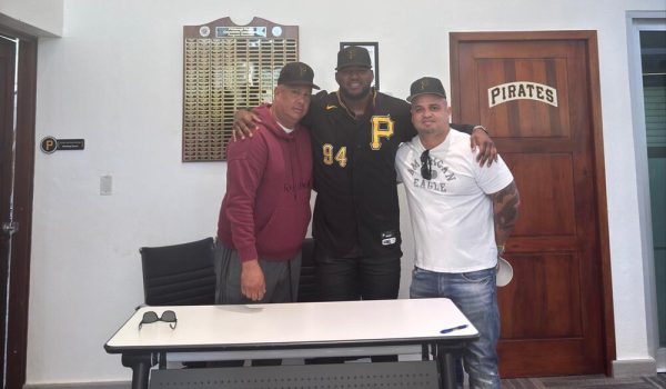 El bono por firmar de los Piratas de Pittsburgh a pelotero que jugó en Nicaragua