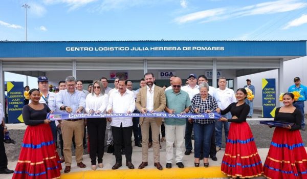 Ortega le entrega a China la modernización del Puerto Corinto mediante un nuevo crédito