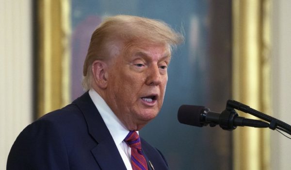 Donald Trump, estudiantes, universitarios, indocumentados, ayudas