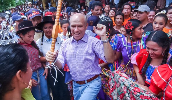 Herty Lewites, el dandi guerrillero que quiso ser presidente