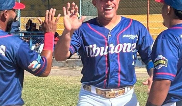 Los mensajes de Melvin Novoa y Eddy Talavera ante la drástica sanción al pelotero granadino