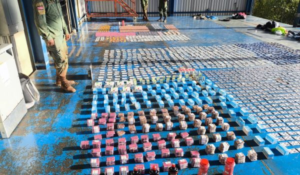 Tres nicaragüenses son descubiertos en Costa Rica trasegando 34,926 medicamentos de contrabando