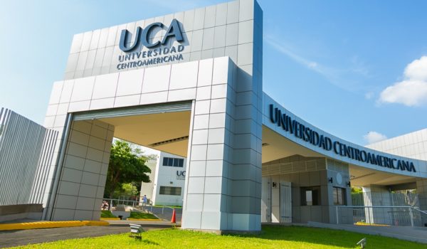 De la UCA a la Casimiro Sotelo: un altar para rendir culto a Ortega y a Murillo