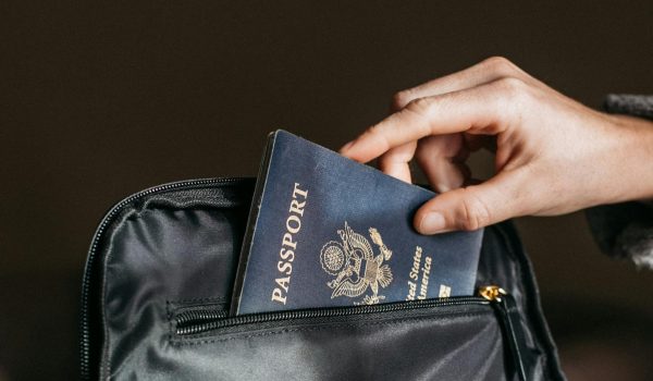 Estados Unidos cae al puesto 10 en el ranking de pasaportes más poderosos del mundo en 2025