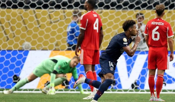 El PSG se impone al Bayern Múnich en duelo de colosos