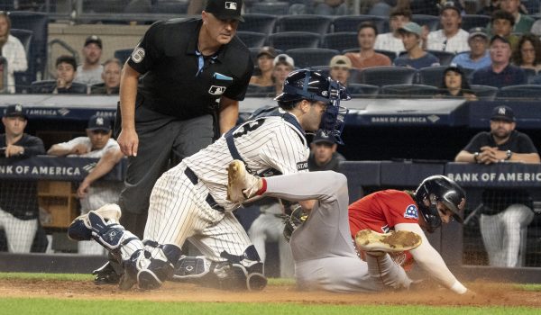 Boston vuelve a derrotar a los Yanquis en una batalla de puro pitcheo en Nueva York