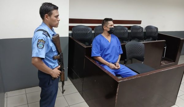 Condenan a 46 años de prisión a sujeto que asesinó a policía