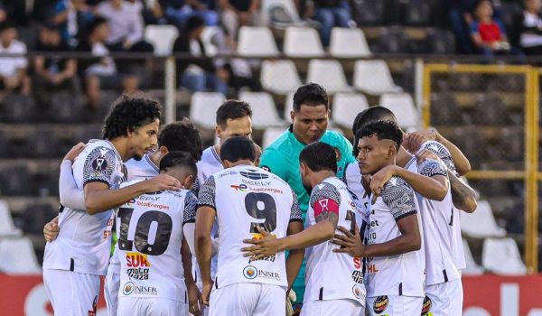El último antecedente del Diriangén en Panamá le permite soñar con la clasificación a cuartos de final