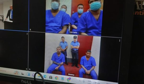 Dos inculpados por narcoejecución de caribeño  cerca de la laguna de Nejapa