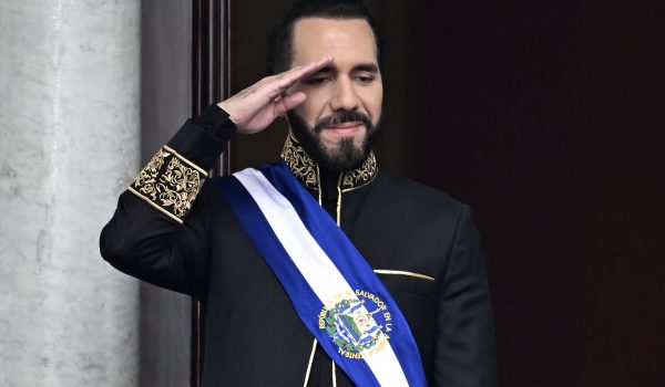 Nayib Bukele, El Salvador
