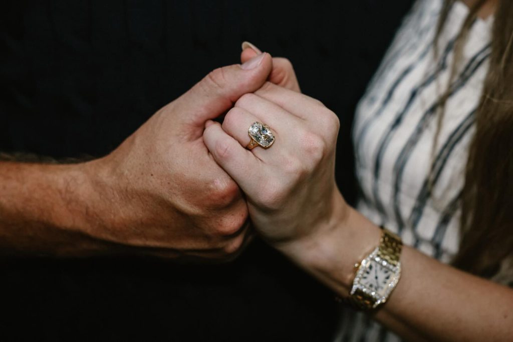 La pareja compartió el anillo de compromiso. Foto: Instagram/@taylorswift