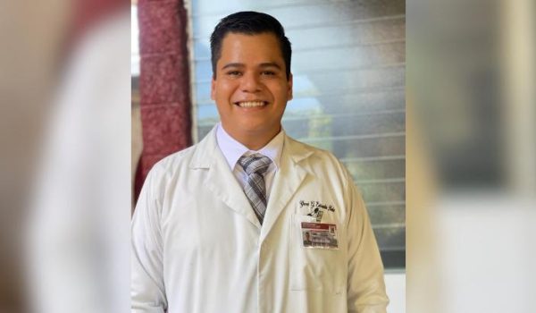 «Hoy todo mi núcleo familiar sufre»: hermanos del médico tico-nica Yerri Estrada obligados al desplazamiento interno