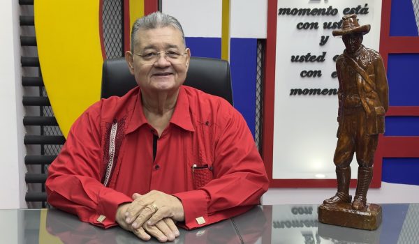 Moisés Absalón Pastora, director del programa Detalles del Momento en Canal 6, confirma culminación del mismo.