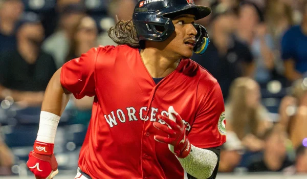 Medias Rojas de Boston llaman a las Grandes Ligas a prospecto con singular apodo