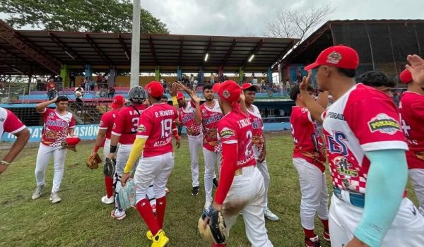La reñida lucha entre varios equipos por los boletos a las semifinales del Pomares