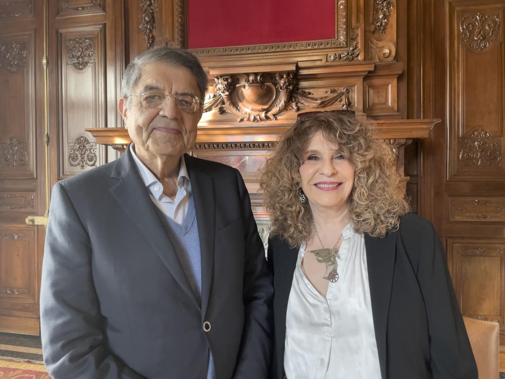 Fotografía de archivo de los escritores despojados de la nacionalidad nicaragüense Gioconda Belli y Sergio Ramírez. Foto: EFE/Macarena Soto