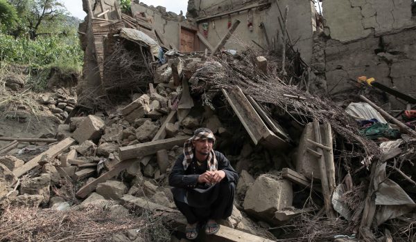 Elevan a más de 2.200 los muertos y más de 3.600 los heridos en el terremoto de Afganistán