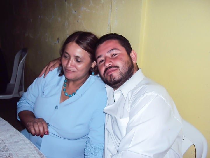 Eleazar Blandón y su madre María Francisca Herrera. LA PRENSA/ CORTESÍA