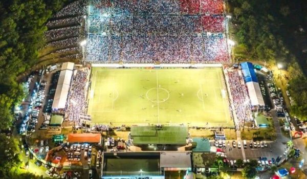 La versión de la Fenifut sobre los aficionados costarricenses que no pudieron ingresar al Estadio Nacional