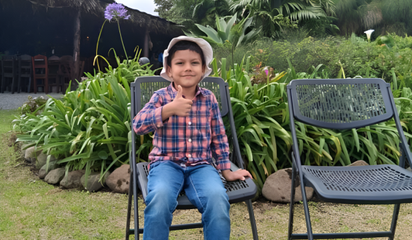Continúa búsqueda de niño que desapareció en alcantarilla en barrio de San José, Costa Rica