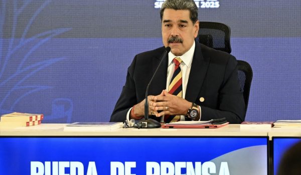 Maduro en rueda de prensa