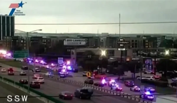 Hay una fuerte presencia policial cerca de las instalaciones de ICE en Dallas, Estados Unidos. Foto: BBC Mundo